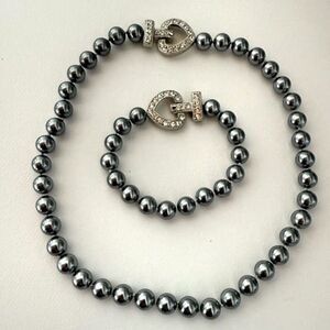 Bloomingdale’s Hematite Pearl Jewelry Set – Necklace & Bracelet